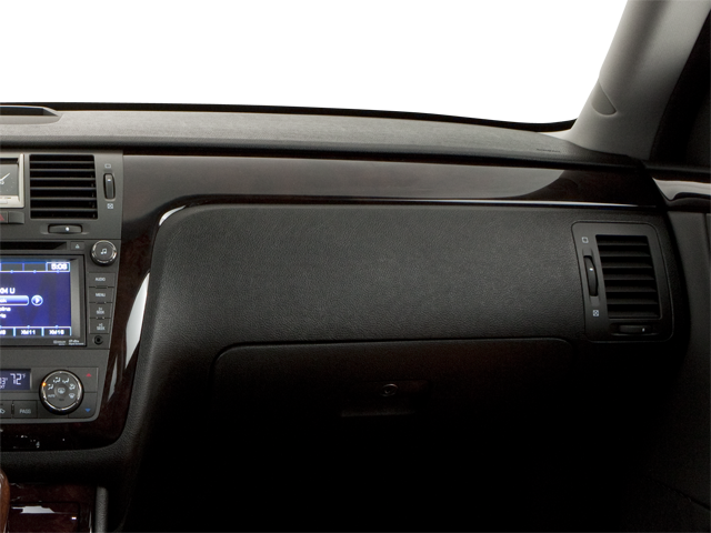 2010 Cadillac DTS Base
