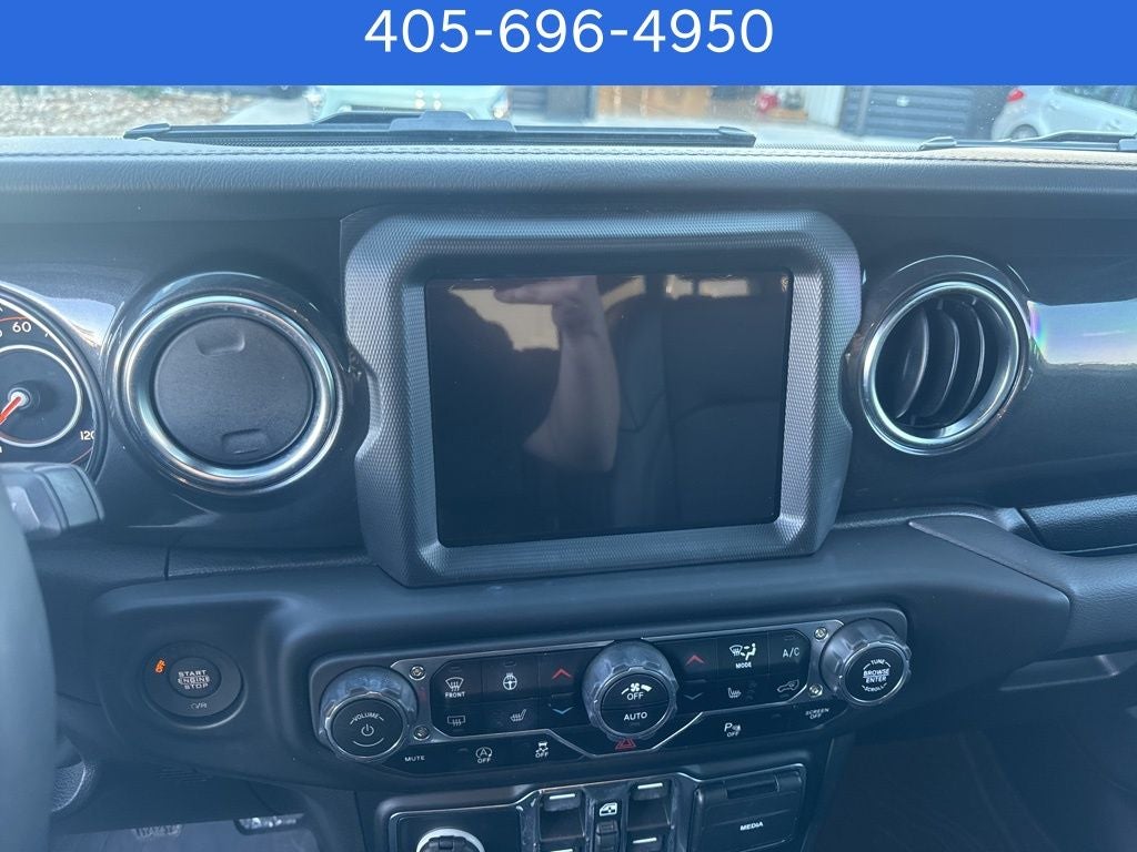 2022 Jeep Wrangler Unlimited Sahara Altitude