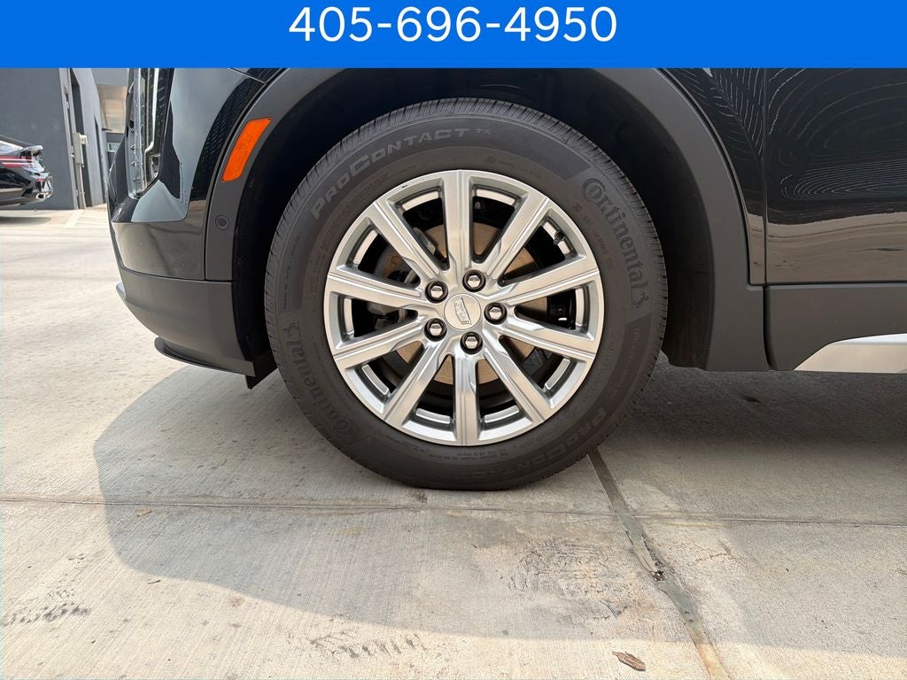 2023 Cadillac XT4 Premium Luxury