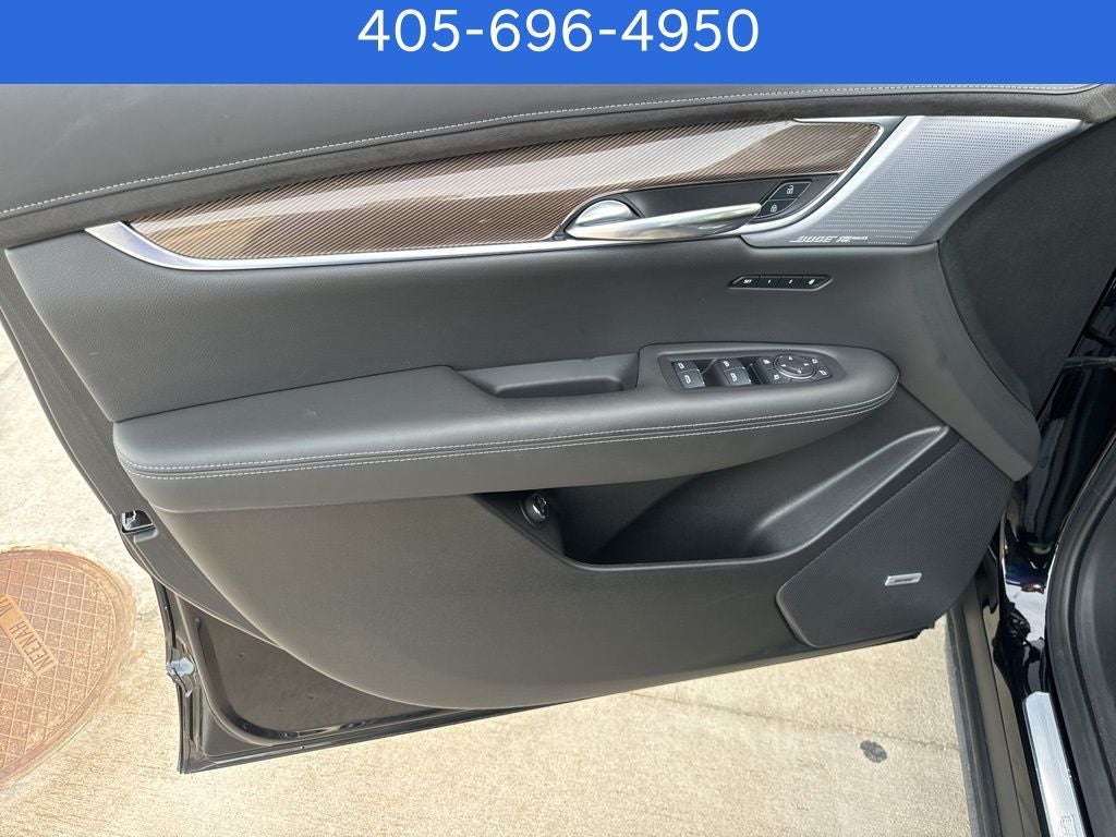 2025 Cadillac XT6 Sport