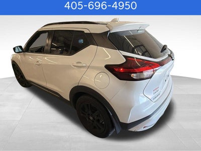 2021 Nissan Kicks SR