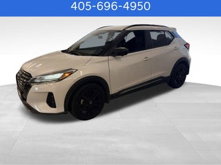 2021 Nissan Kicks SR