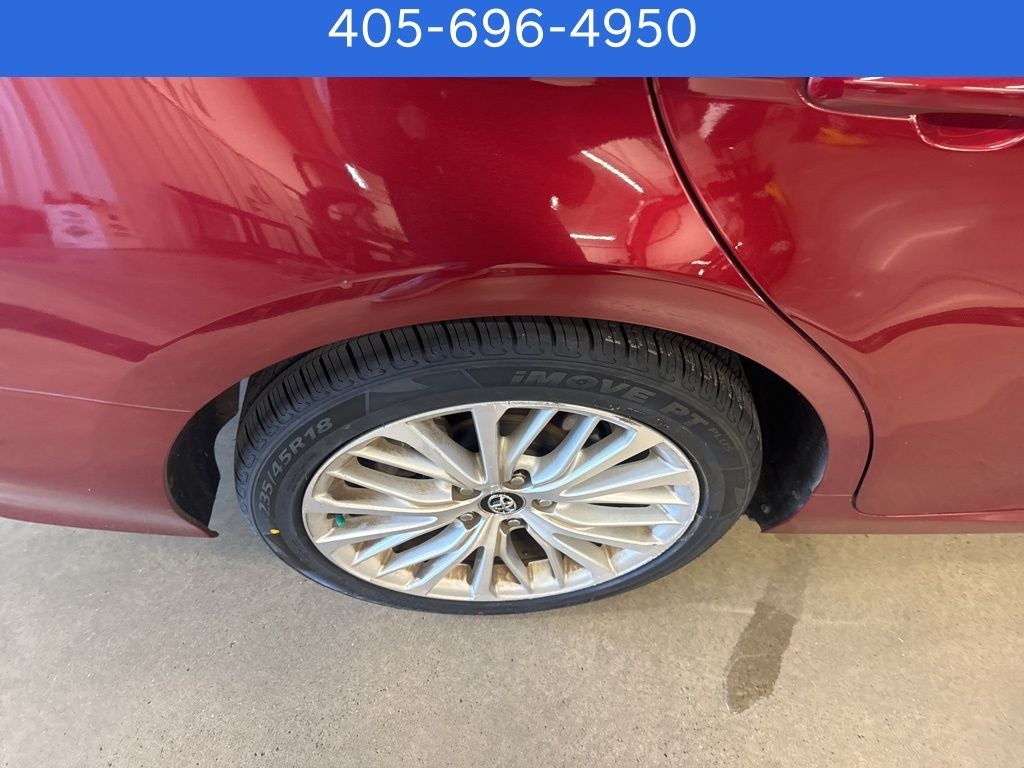 2020 Toyota Camry Hybrid XLE