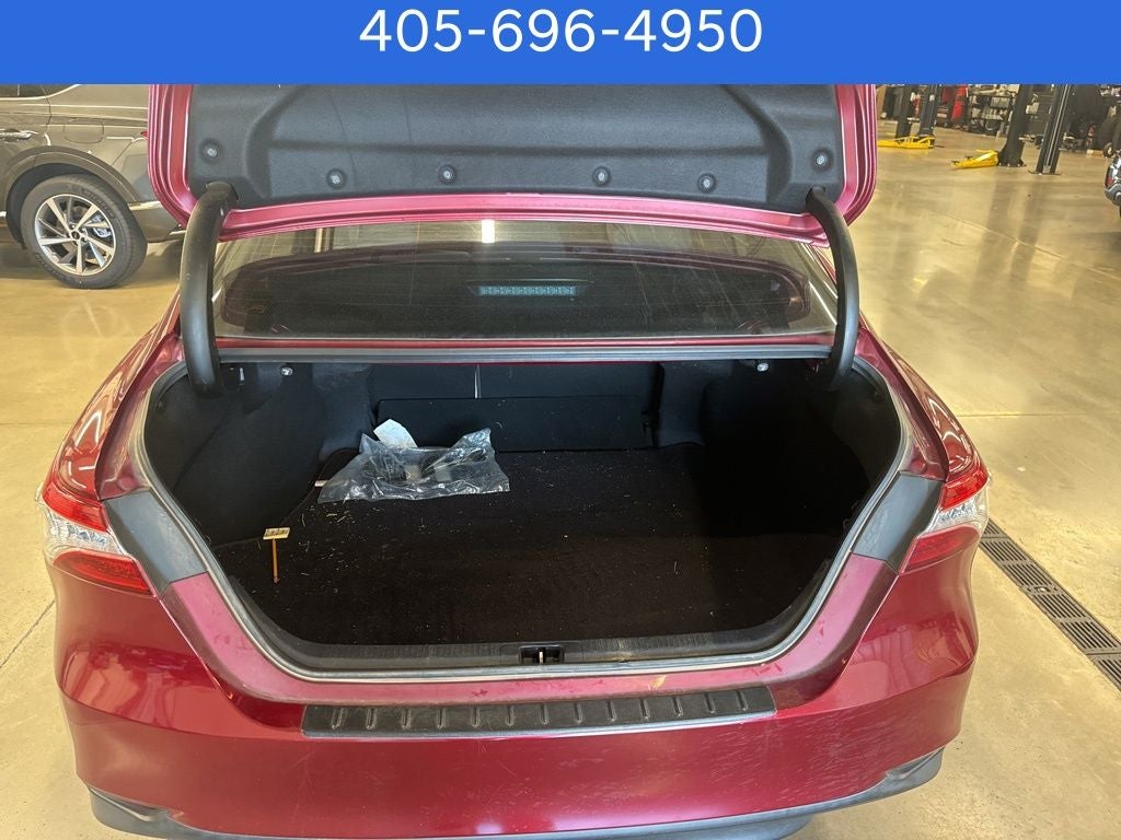 2020 Toyota Camry Hybrid XLE