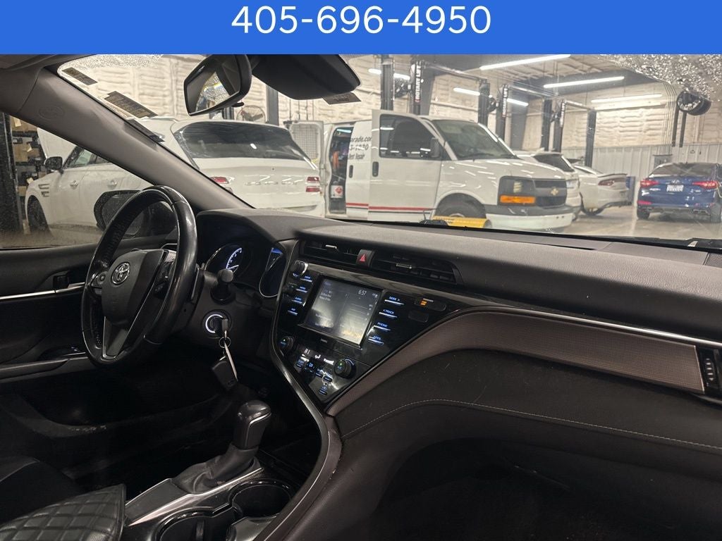 2020 Toyota Camry SE