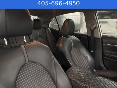 2020 Toyota Camry SE