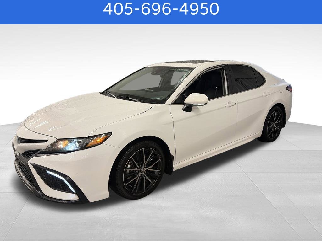 2024 Toyota Camry Hybrid SE