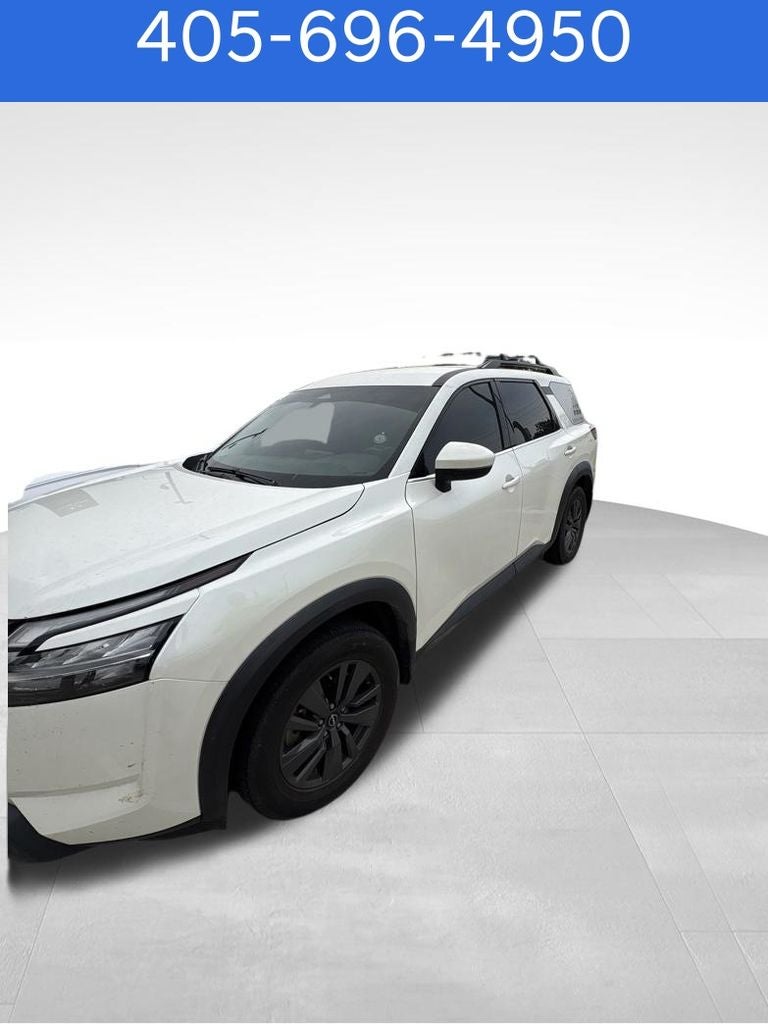 2022 Nissan Pathfinder SV
