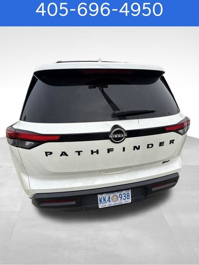 2022 Nissan Pathfinder SV