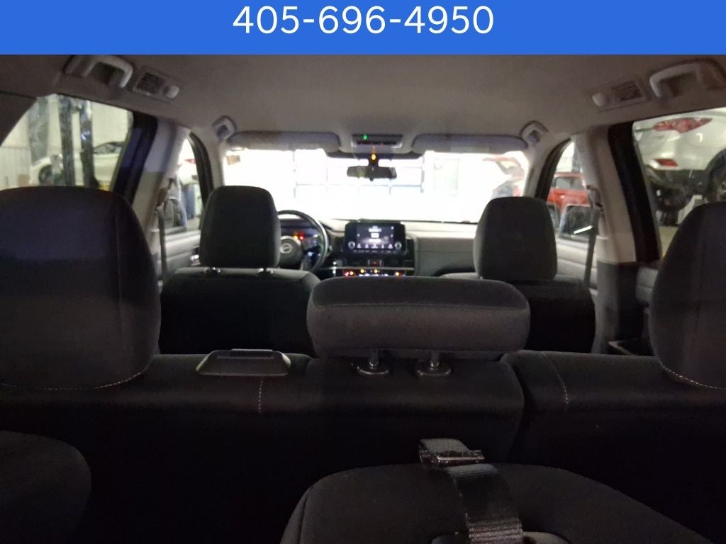 2022 Nissan Pathfinder SV