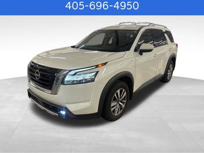 2022 Nissan Pathfinder SL