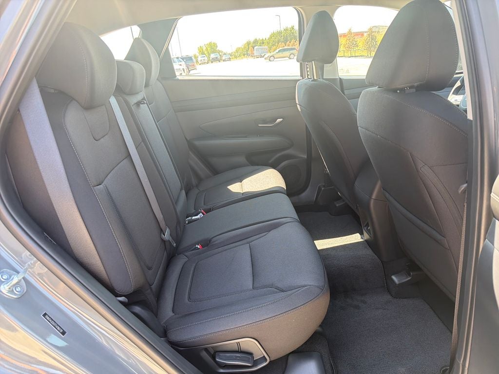 2026 Hyundai TUCSON SE FWD