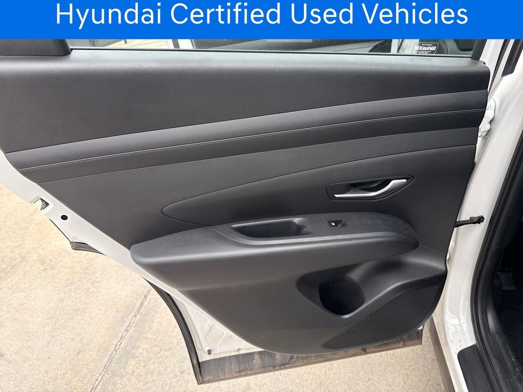 2025 Hyundai TUCSON SE