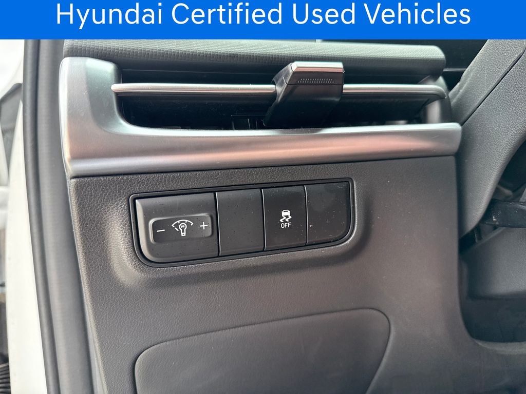 2025 Hyundai TUCSON SE