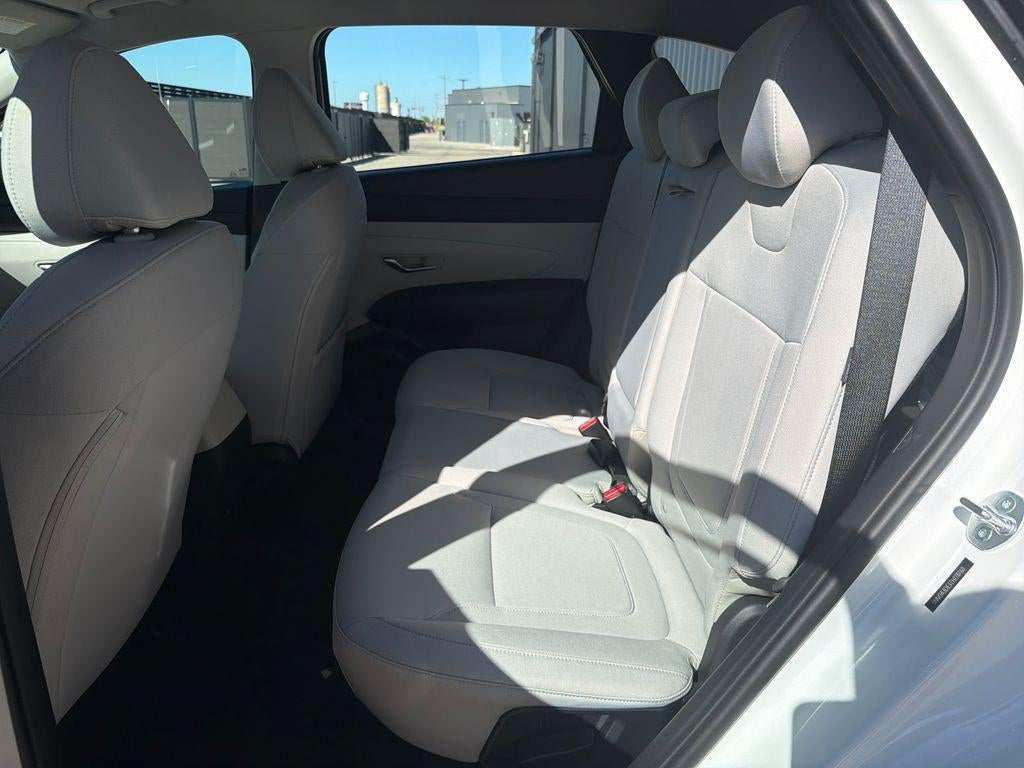 2026 Hyundai TUCSON SE FWD