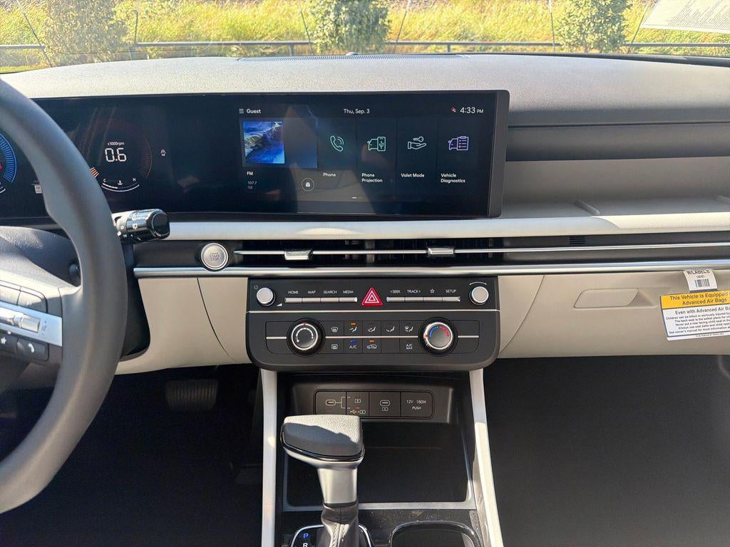 2026 Hyundai TUCSON SE FWD