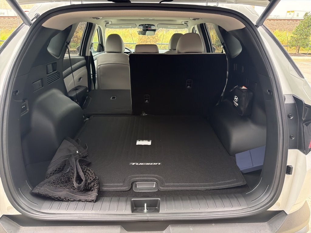 2026 Hyundai TUCSON SEL Premium FWD
