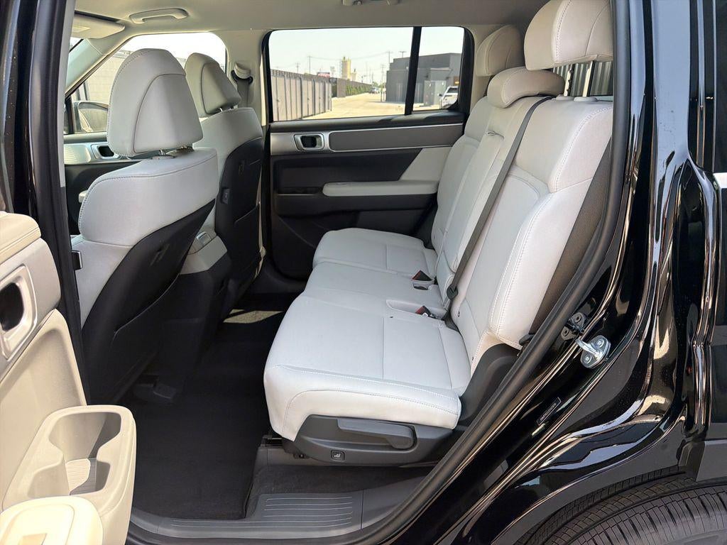 2026 Hyundai SANTA FE SE FWD