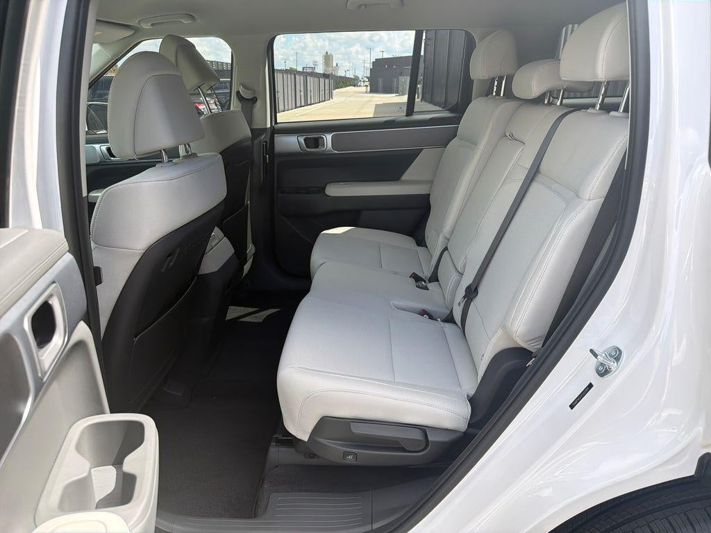 2026 Hyundai SANTA FE SE FWD