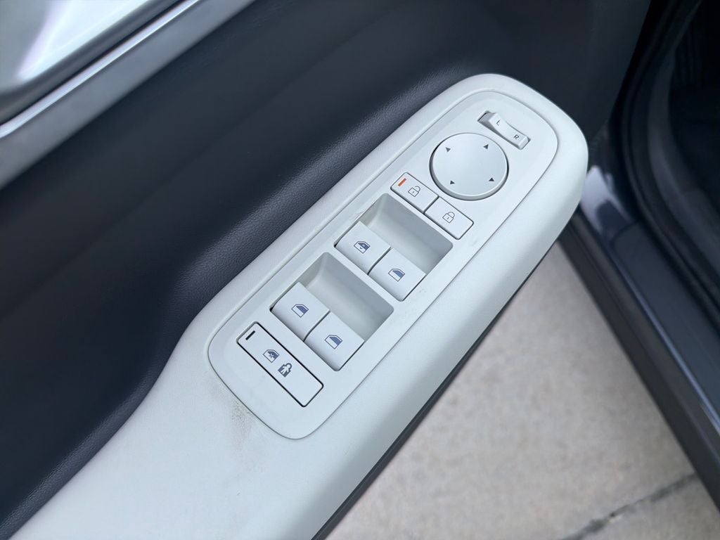 2026 Hyundai SANTA FE SE FWD