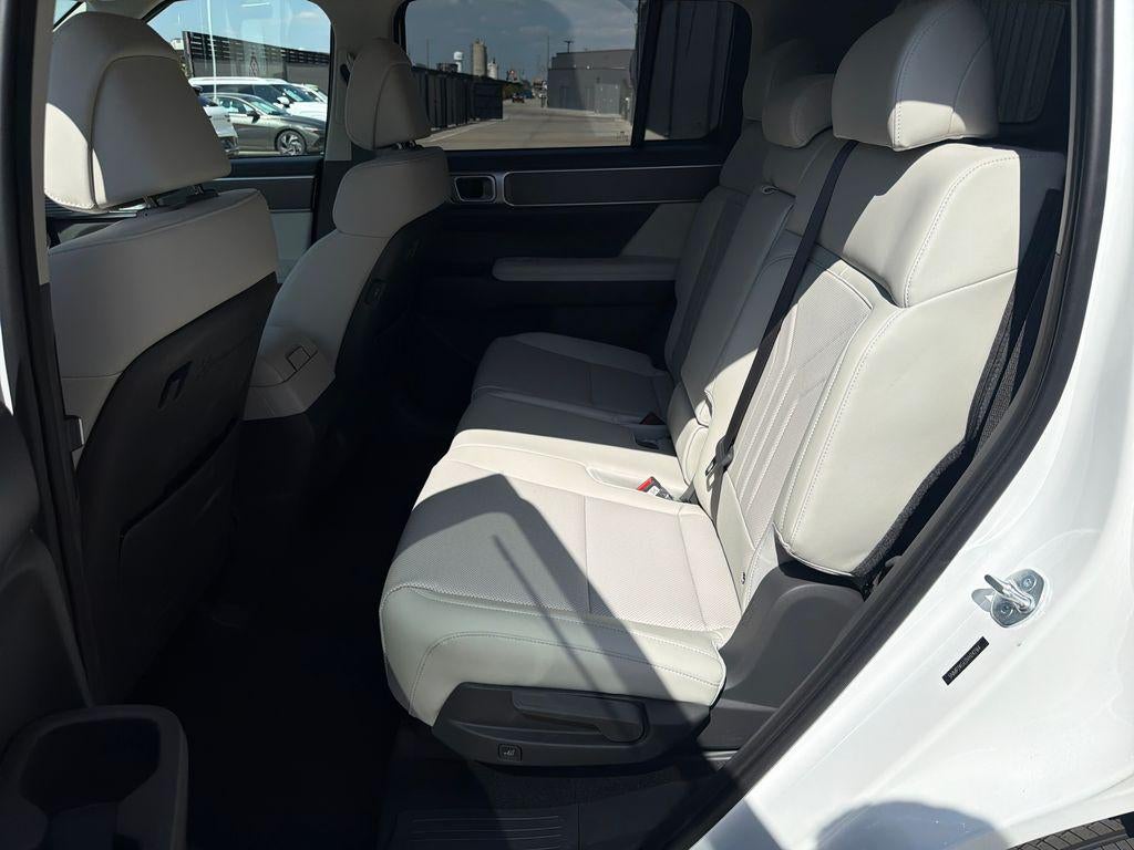 2027 Hyundai SANTA FE SEL FWD