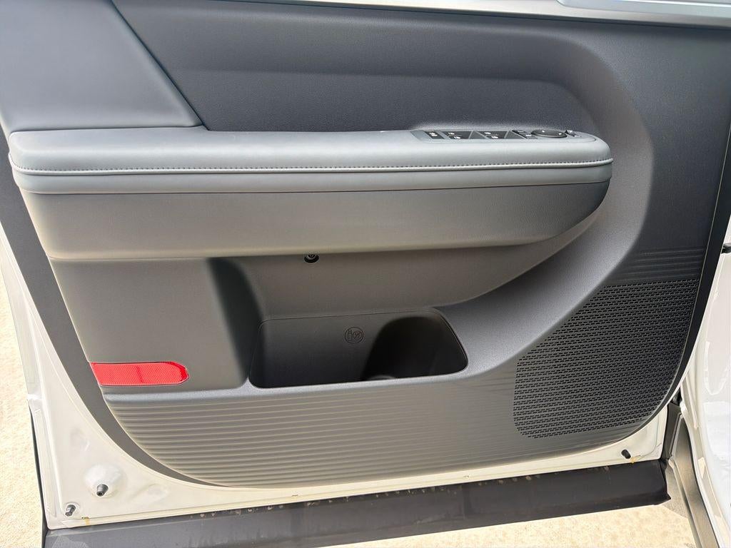 2027 Hyundai SANTA FE SEL FWD