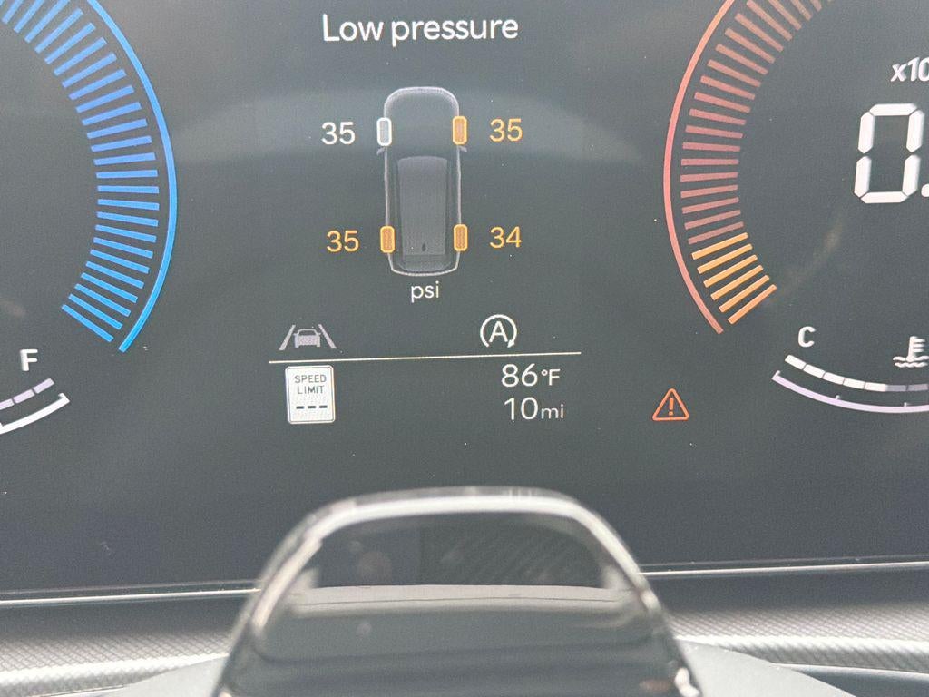 2027 Hyundai SANTA FE SEL FWD