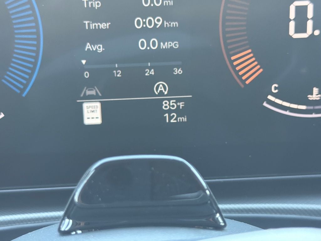 2027 Hyundai SANTA FE SEL FWD