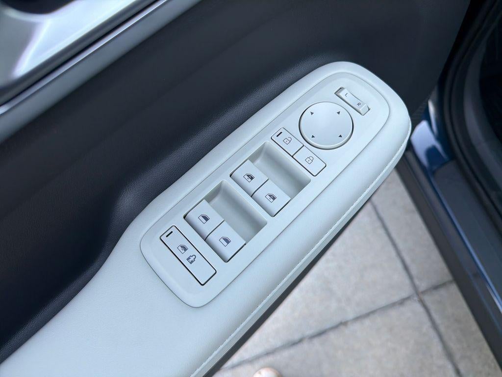 2027 Hyundai SANTA FE SEL FWD