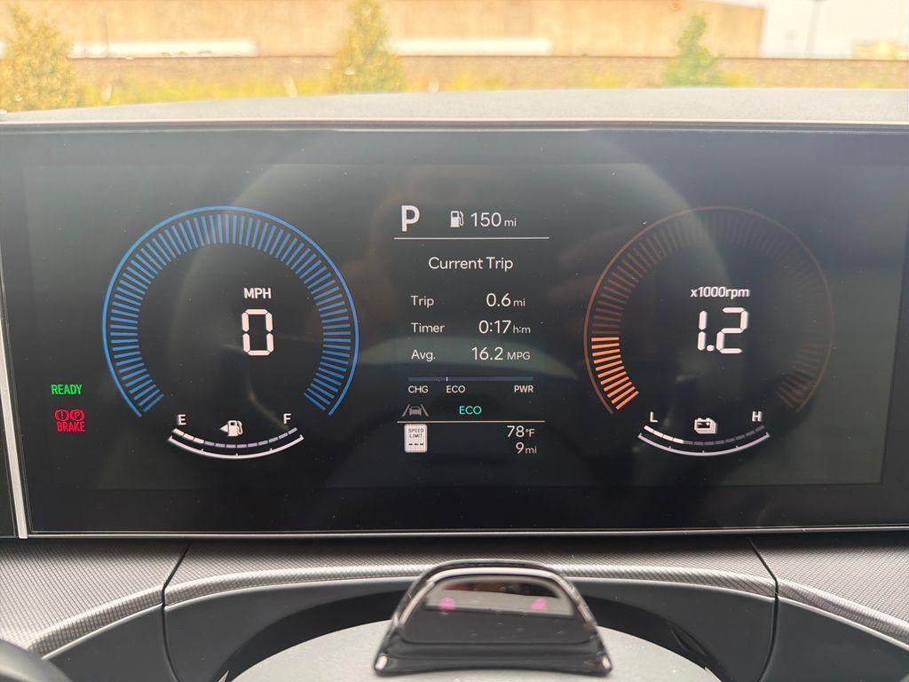 2027 Hyundai SANTA FE HYBRID SEL