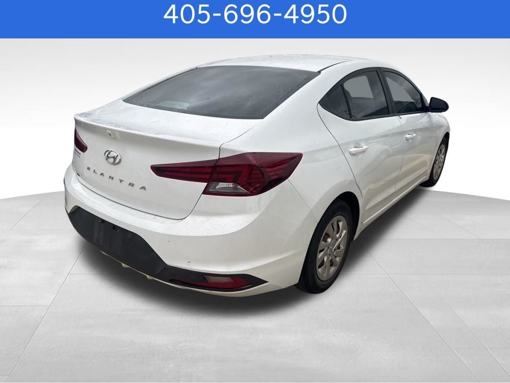 2020 Hyundai ELANTRA SE