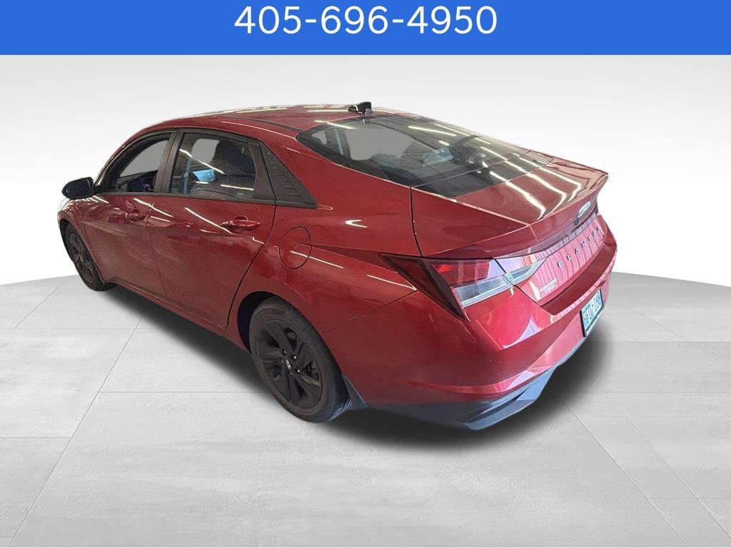 2022 Hyundai ELANTRA SEL