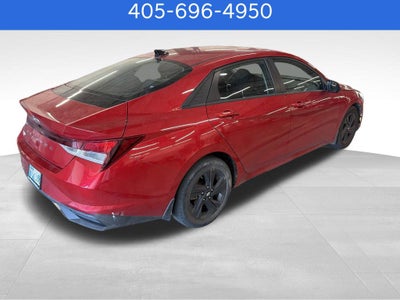 2022 Hyundai ELANTRA SEL