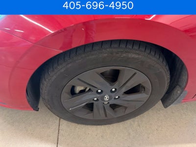 2022 Hyundai ELANTRA SEL