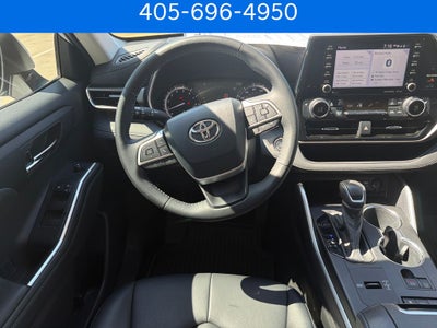 2022 Toyota Highlander XLE