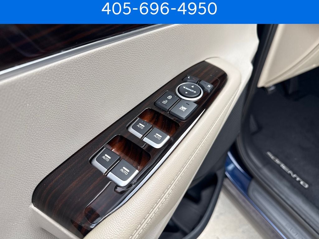 2020 Kia Sorento LX