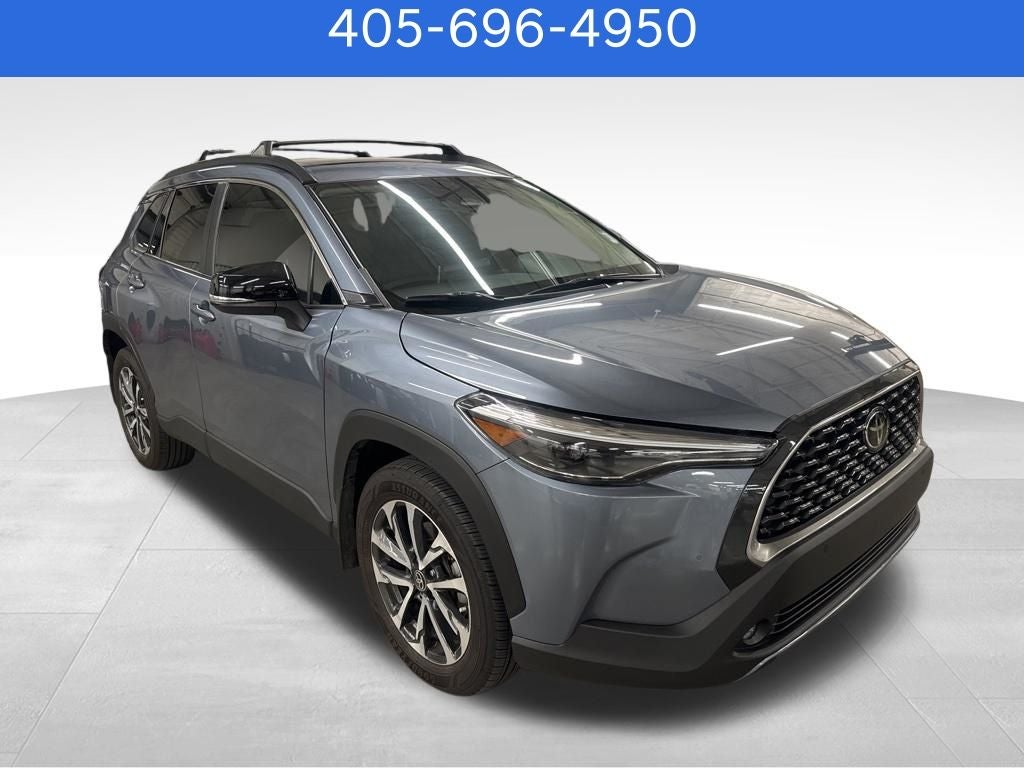 2025 Toyota Corolla Cross XLE