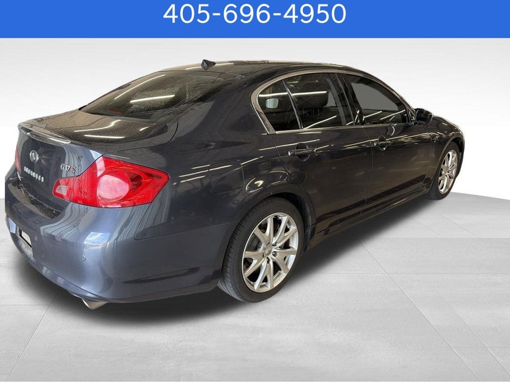 2011 INFINITI G37 Journey