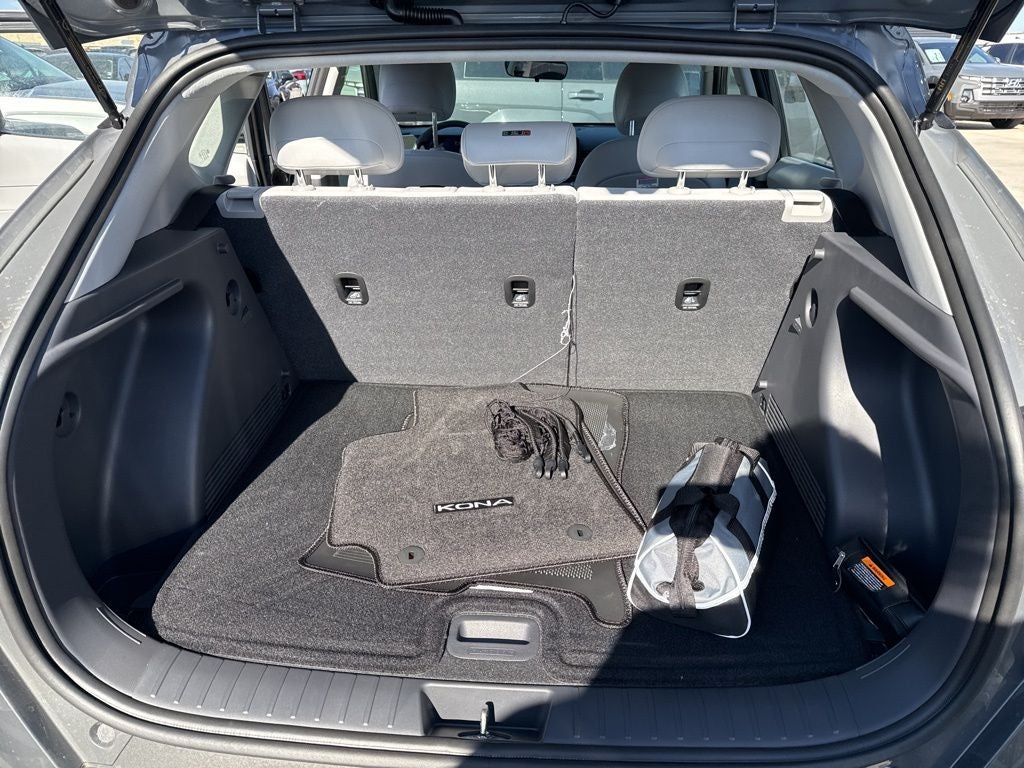 2026 Hyundai KONA SE FWD