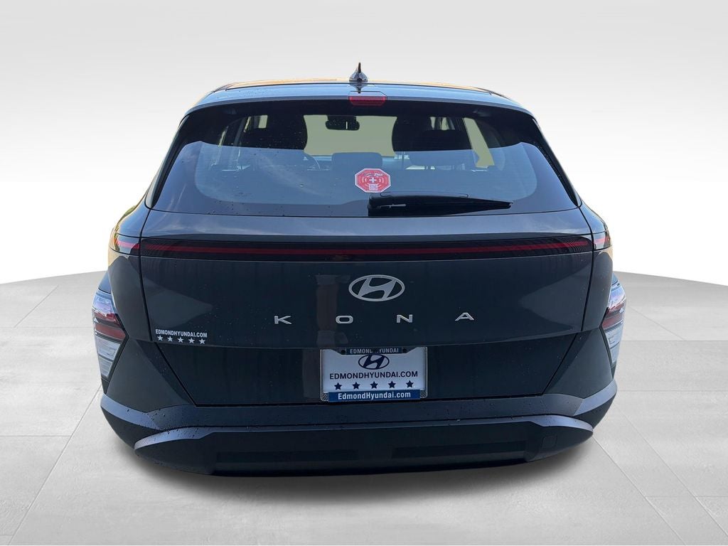 2026 Hyundai KONA SE FWD