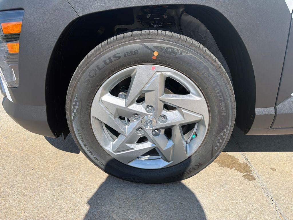 2027 Hyundai KONA SE FWD