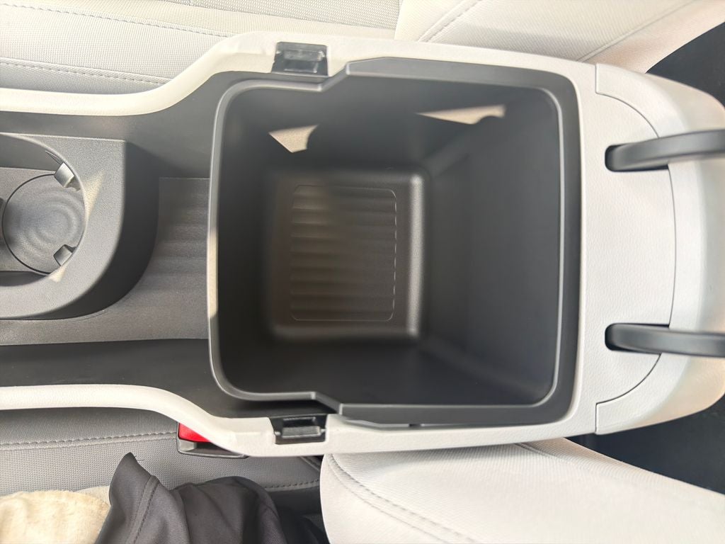 2027 Hyundai KONA SE FWD