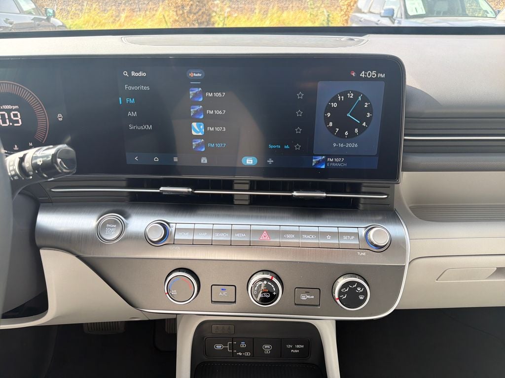 2027 Hyundai KONA SE FWD