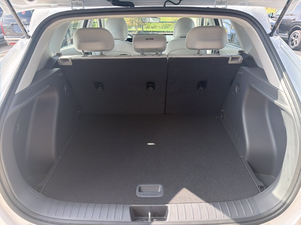 2027 Hyundai KONA SE FWD