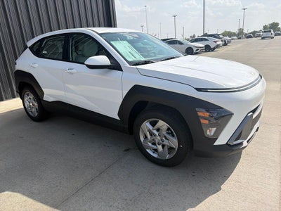 2027 Hyundai KONA SE FWD