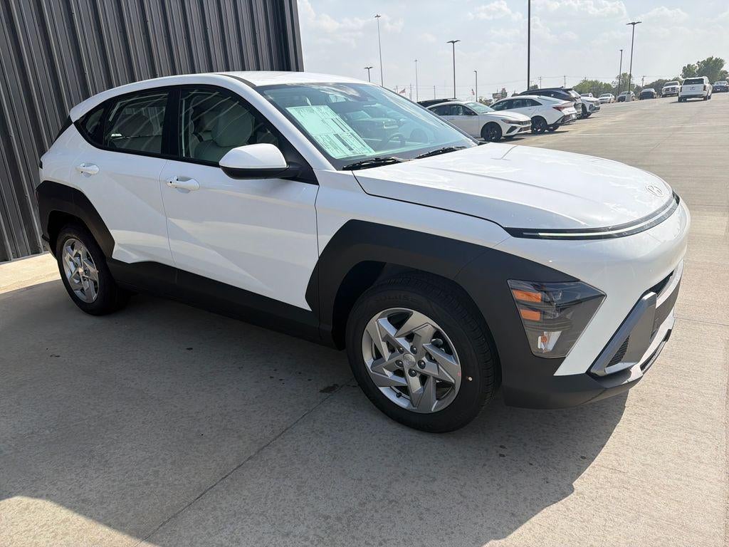2027 Hyundai KONA SE FWD
