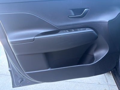 2027 Hyundai KONA SE FWD