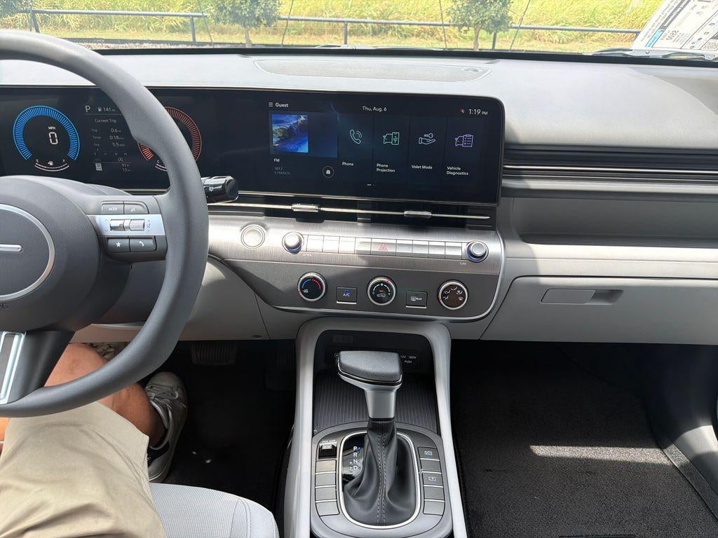 2026 Hyundai KONA SE FWD