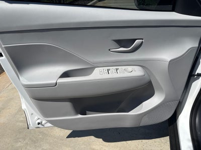 2026 Hyundai KONA SE FWD