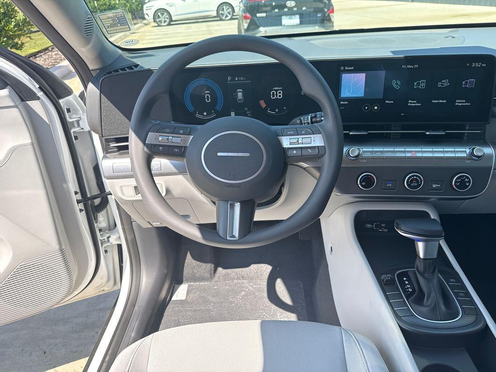 2026 Hyundai KONA SE FWD